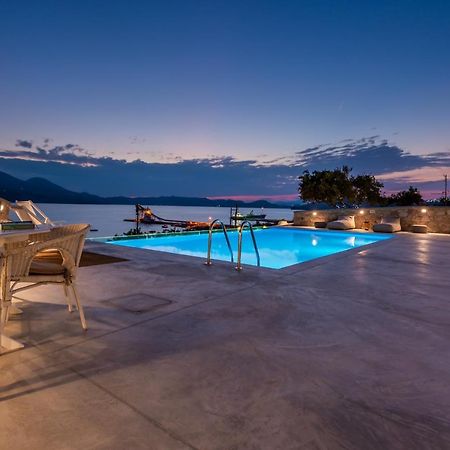 Anemi Suites Adamantas  Exterior photo