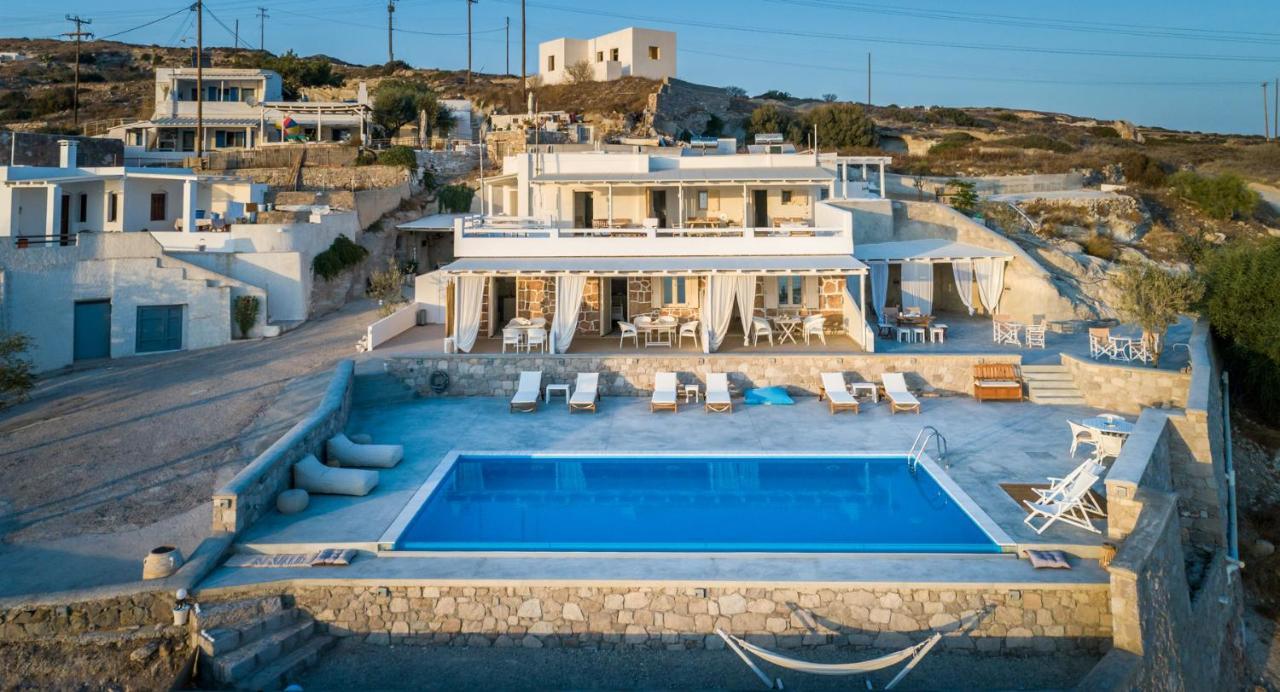 Anemi Suites Adamantas  Exterior photo