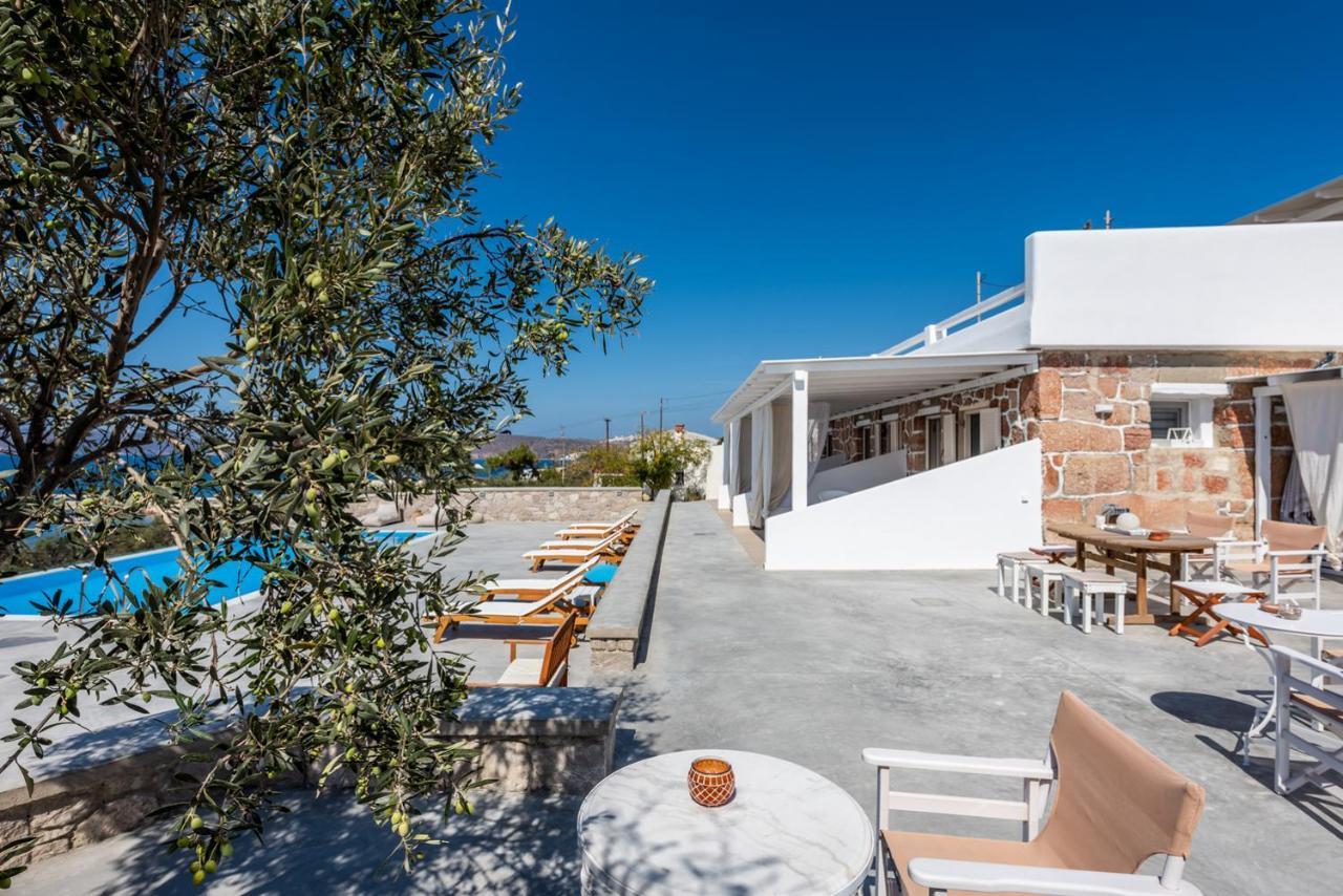 Anemi Suites Adamantas  Exterior photo