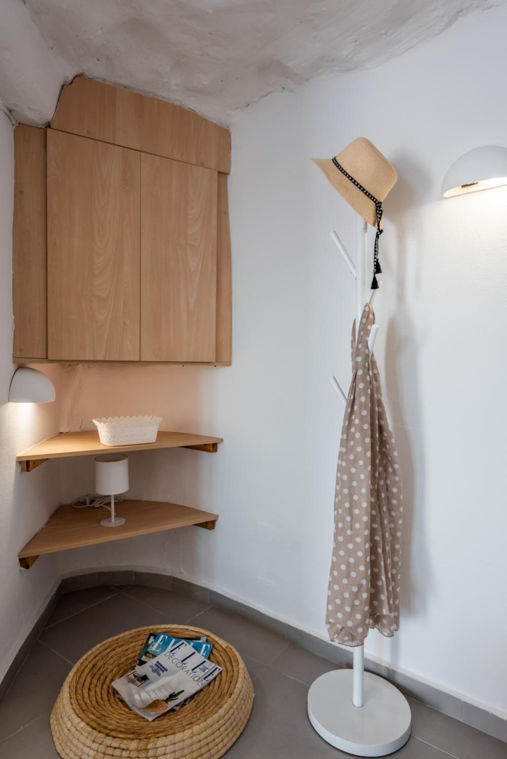 Anemi Suites Adamantas  Room photo